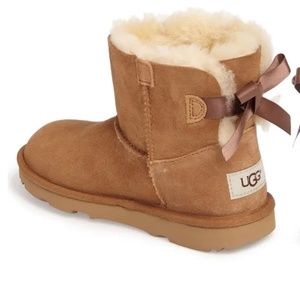 Mini Bailey Bow II Boot Size 7